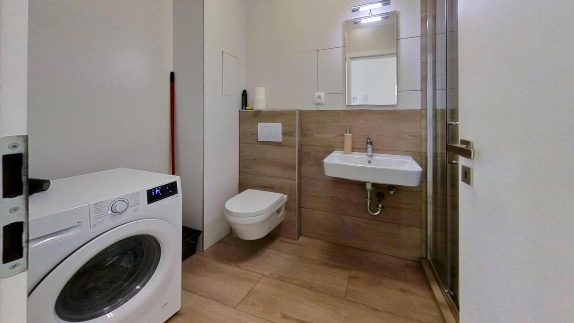 Air-Conditioned 2 Room Apartment, With Terrace, Rovinka, 302 Kültér fotó